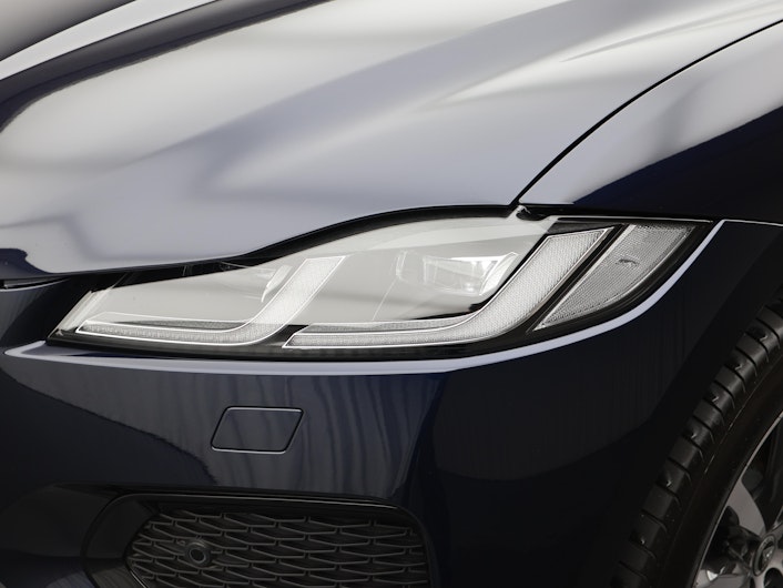 Vehicle image JAGUAR F-PACE