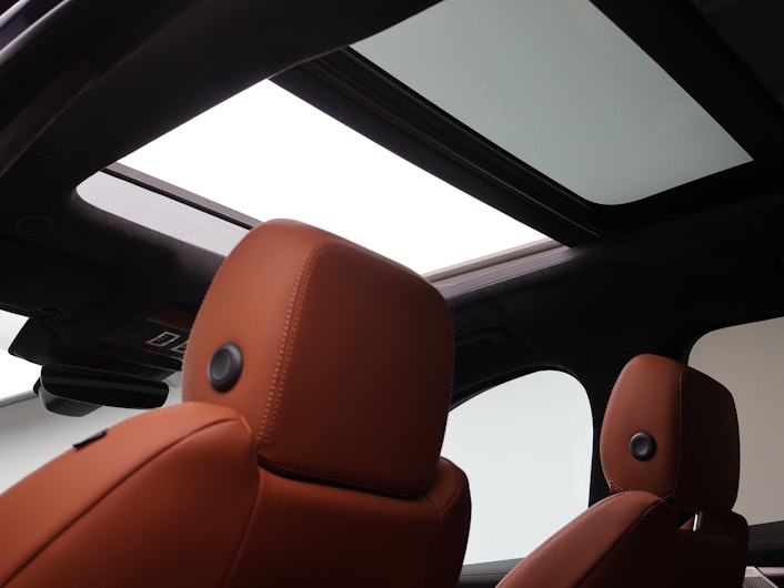 Vehicle image JAGUAR F-PACE