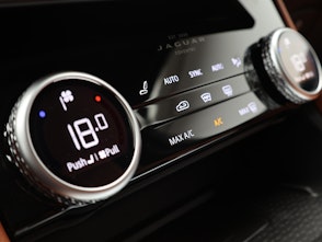 Vehicle image JAGUAR F-Pace 2.0 P400e R-Dynamic HSE 90th Anniversary Ed. AWD