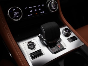 Vehicle image JAGUAR F-Pace 2.0 P400e R-Dynamic HSE 90th Anniversary Ed. AWD