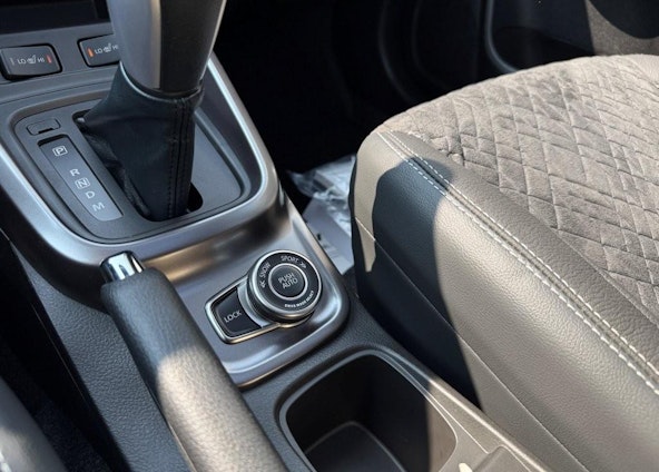 Vehicle image 15 Vehicle image 15