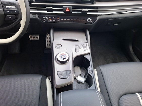 Vehicle image 12 Vehicle image 12