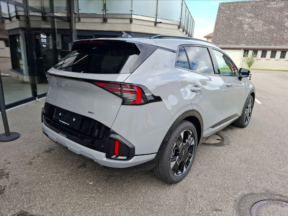 Vehicle image 4 Vehicle image 4