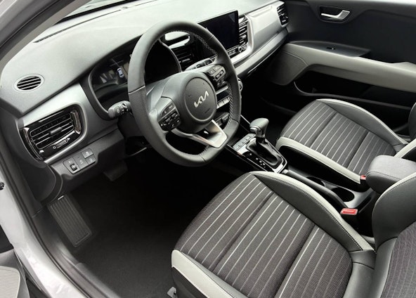 Vehicle image 10 Vehicle image 10