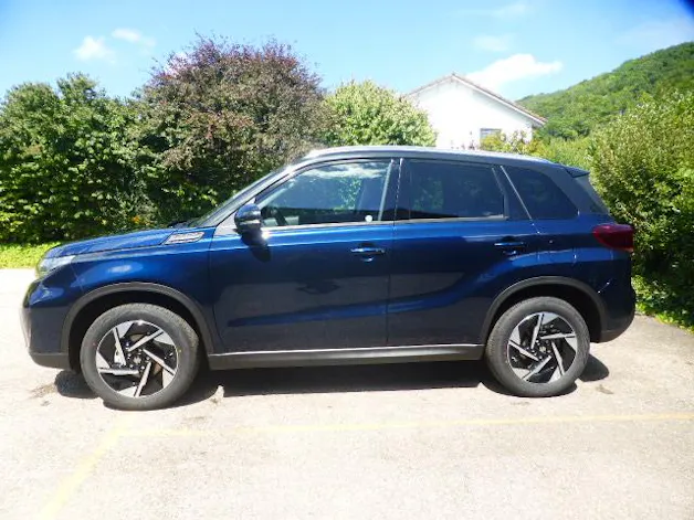 Suzuki Vitara 1.4 T Compact Top Hybrid 4x4 Vorführwagen!