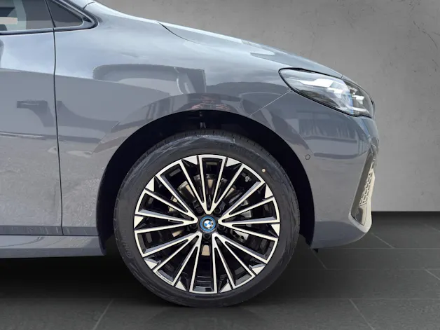 BMW 225e xDrive Active Tourer