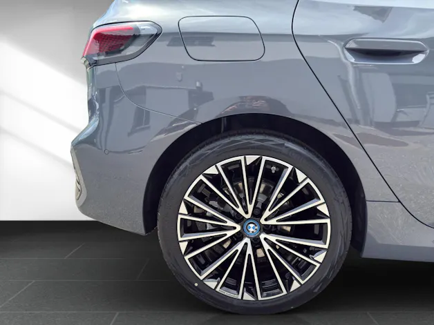 BMW 225e xDrive Active Tourer