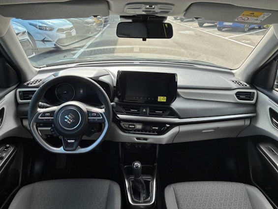 Vehicle image 7 Vehicle image 7