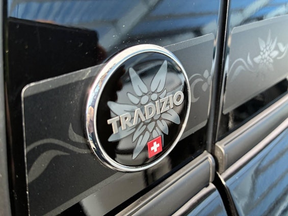 Vehicle image 8 Vehicle image 8