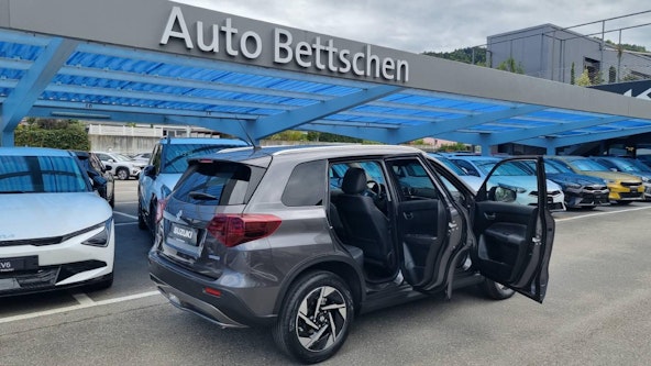 Vehicle image 6 Vehicle image 6