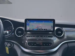 Mercedes-Benz V 250 d Avantgarde lang 4matic Van / 8-Plätzer