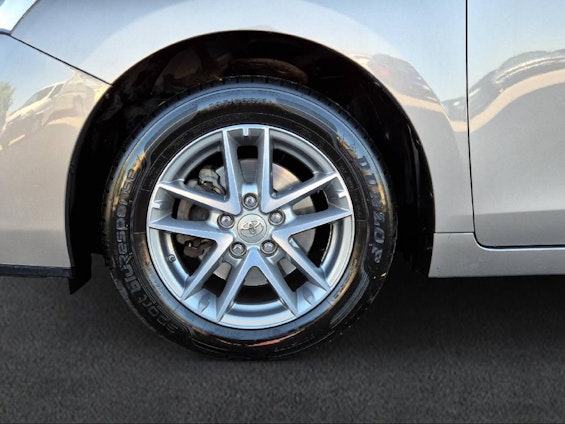 Vehicle image 12 Vehicle image 12