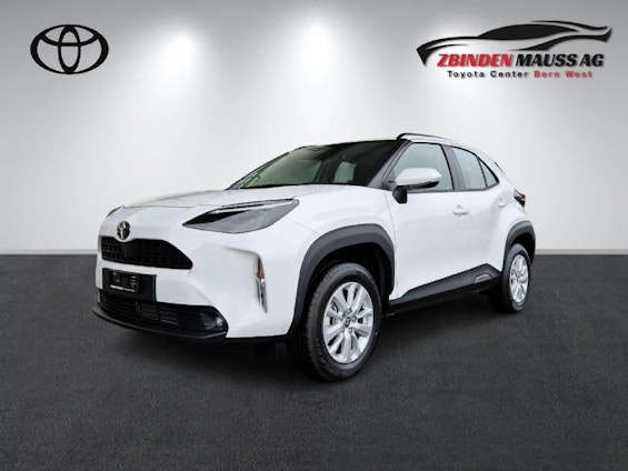 First vehicle image