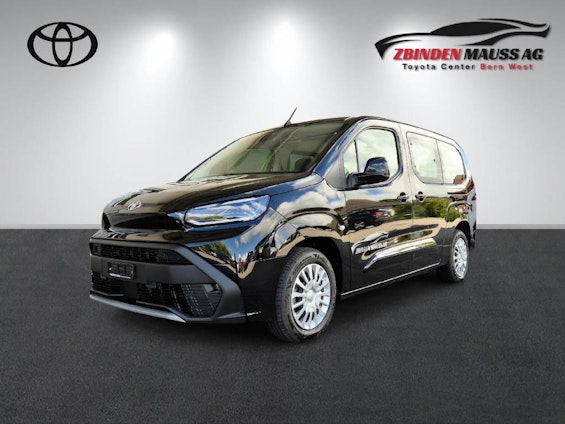 First vehicle image