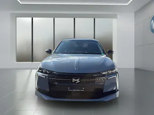DS Automobiles No4 E-Tense Étoile Alcantara