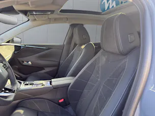DS Automobiles No4 E-Tense Étoile Alcantara