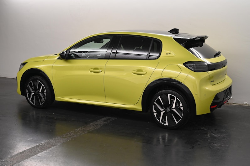 Vehicle image PEUGEOT 208