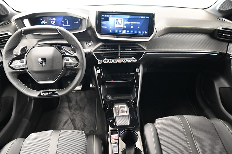 Vehicle image PEUGEOT 208