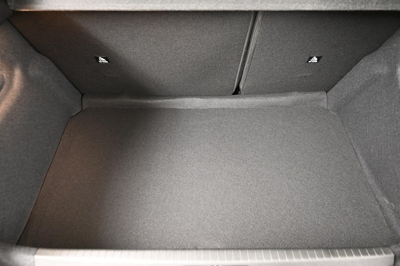 Vehicle image PEUGEOT 208