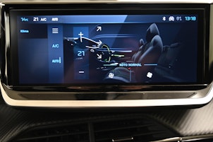 Vehicle image PEUGEOT 208 1.2 Hybrid 145 GT