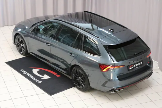 Škoda Octavia Combi 2.0 TSI RS DSG