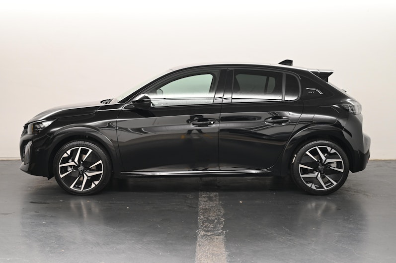 Vehicle image PEUGEOT 208