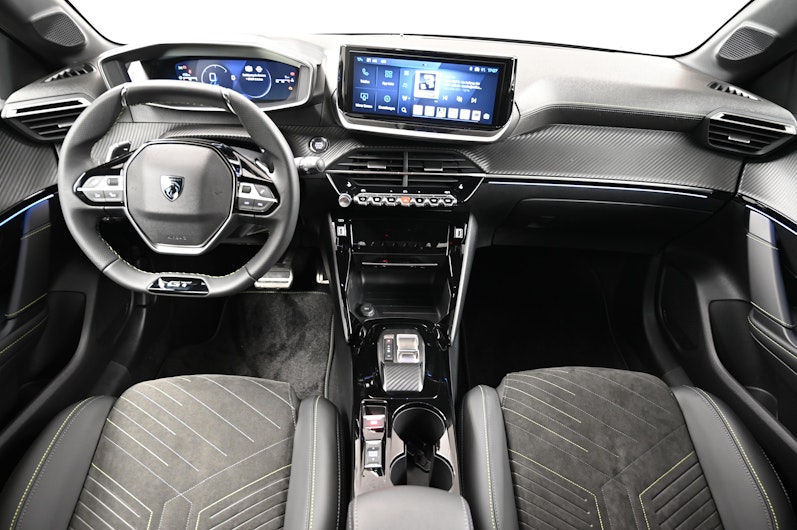 Vehicle image PEUGEOT 208