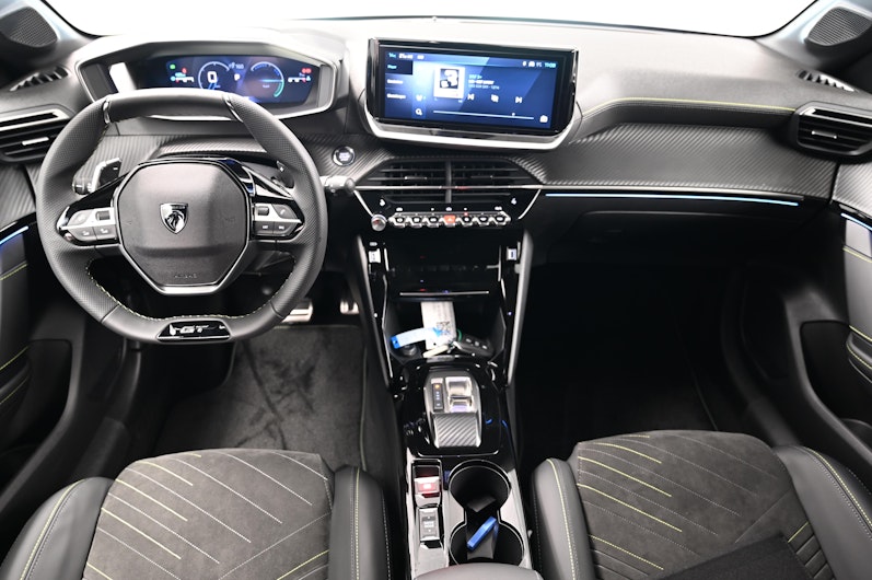 Vehicle image PEUGEOT 208