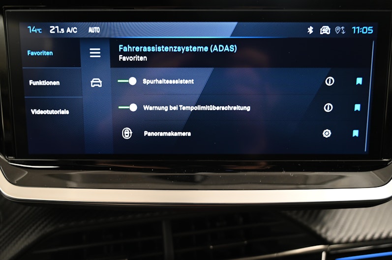 Vehicle image PEUGEOT 208