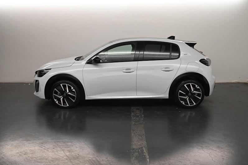Vehicle image PEUGEOT 208