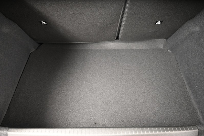 Vehicle image PEUGEOT 208