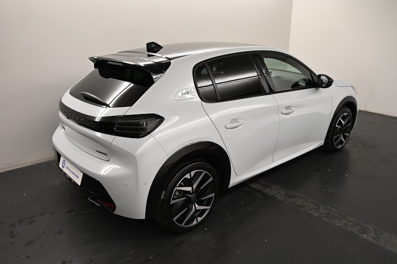 Vehicle image PEUGEOT 208