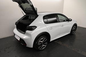 Vehicle image PEUGEOT 208 1.2 Hybrid 145 GT