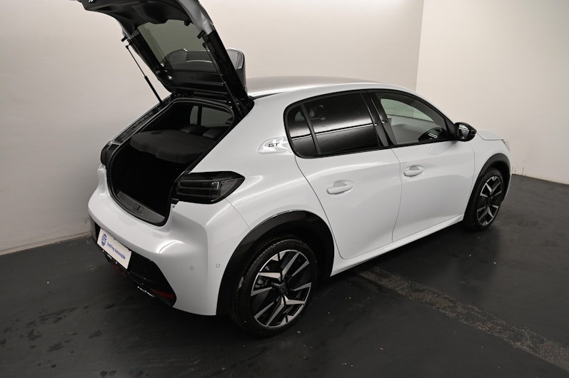 Vehicle image PEUGEOT 208