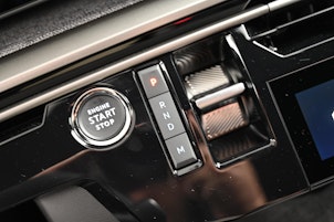 Vehicle image PEUGEOT 3008 1.2 Hybrid Allure Premium