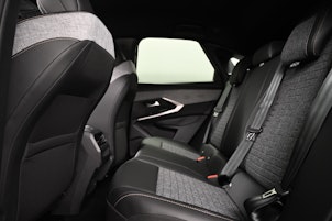 Vehicle image PEUGEOT 3008 1.2 Hybrid Allure Premium