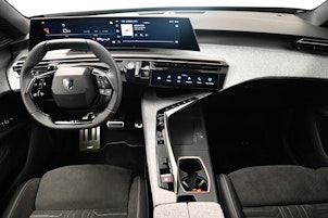 Vehicle image PEUGEOT 3008 1.2 Hybrid GT