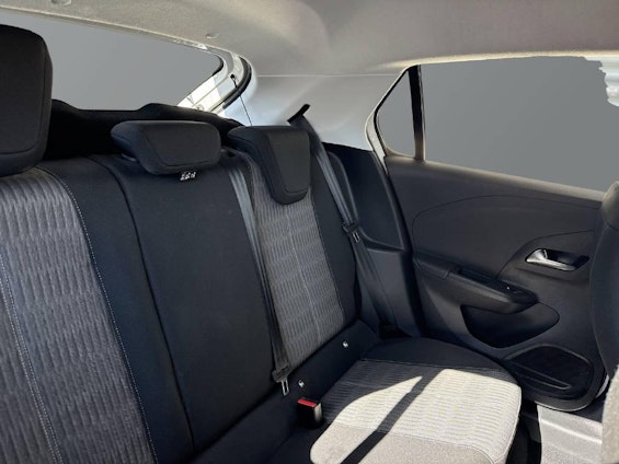 Vehicle image 12 Vehicle image 12