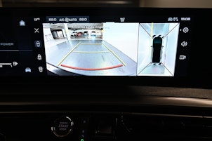 Vehicle image PEUGEOT 3008 1.2 Hybrid GT