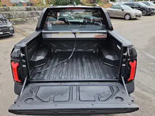 KGM Musso EV Blackline