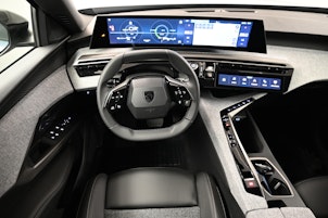 Vehicle image PEUGEOT 3008 1.6 Plug-in Hybrid Allure