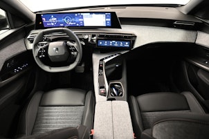 Vehicle image PEUGEOT 3008 1.6 Plug-in Hybrid Allure