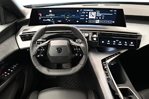 Vehicle image PEUGEOT 3008 e-Allure