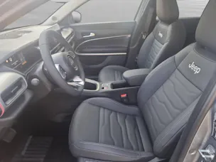 Jeep Avenger 1.2 MHEV Summit