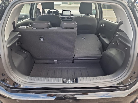 Vehicle image 10 Vehicle image 10