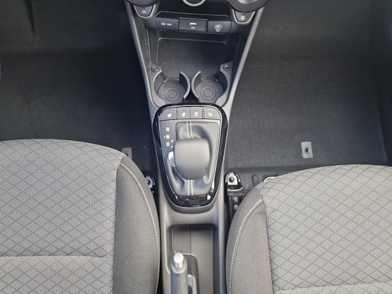 Vehicle image 6 Vehicle image 6