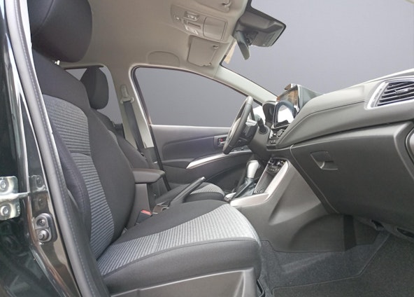 Vehicle image 12 Vehicle image 12