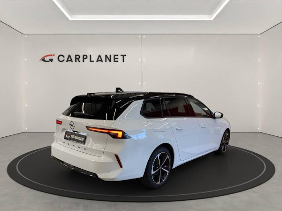 Vehicle image 3 Vehicle image 3