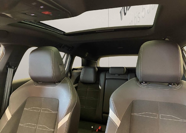 Vehicle image 12 Vehicle image 12