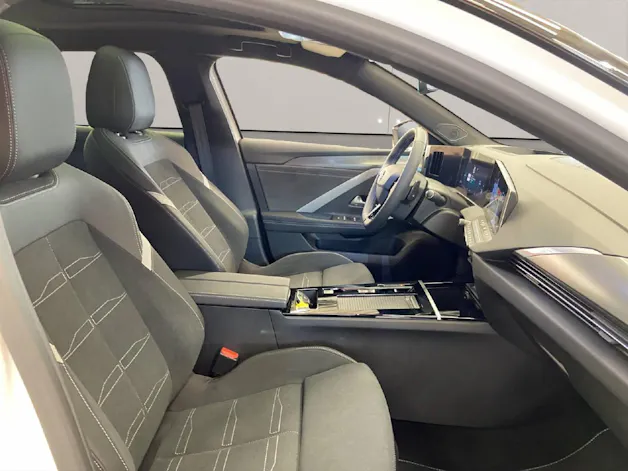 Opel Astra Sports Tourer 1.2 T 130 GS
